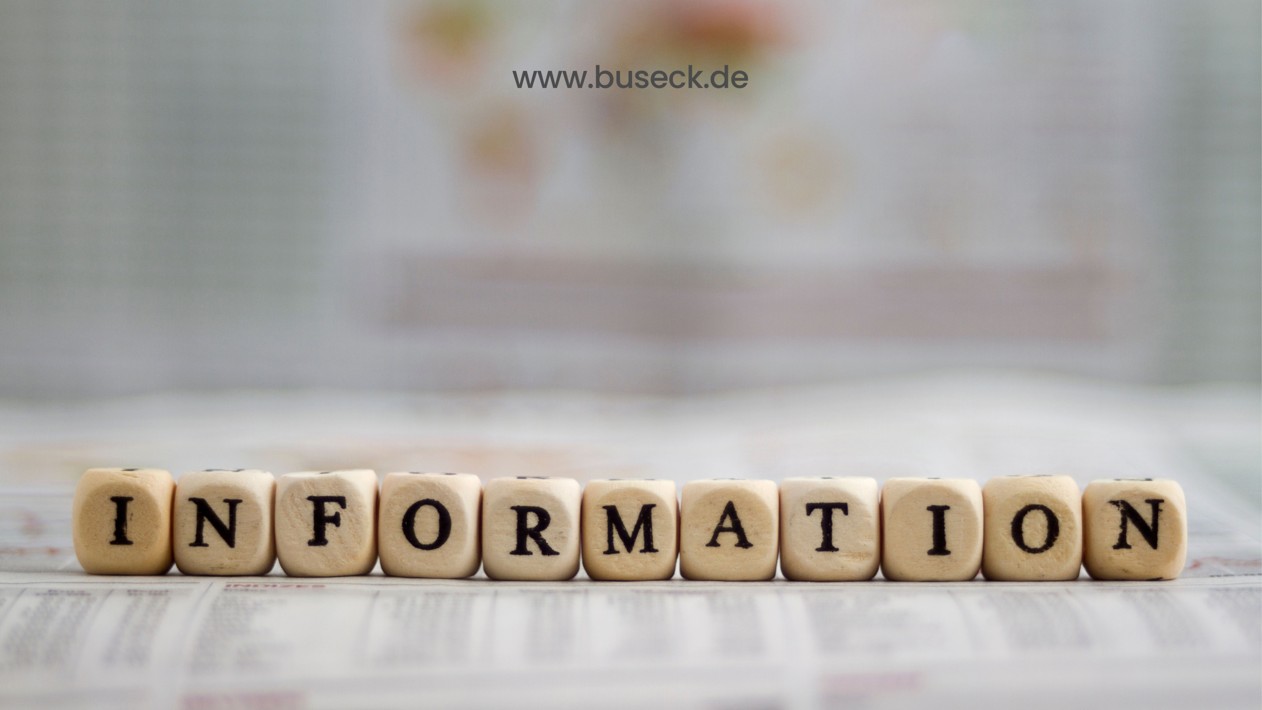 Bausteine auf denen "Information" steht